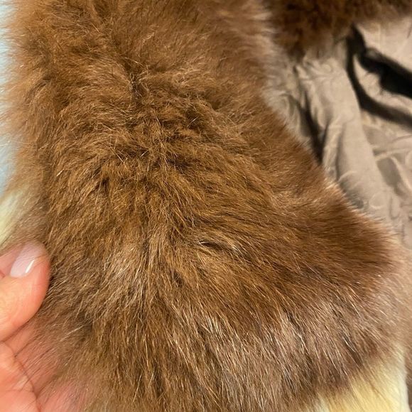 Tuleh trimmed chinchilla ana fox collar cropped jacket, XS - Picture 8 of 15